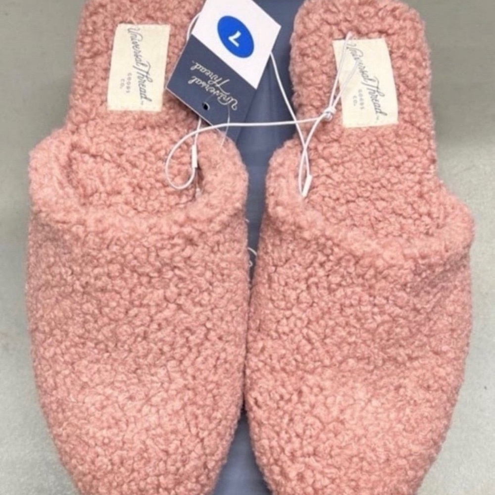 Cozy Pink Women's Slippers